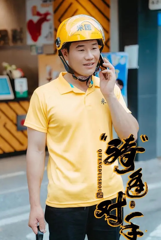 【PUA极品小母狗】黑丝反差少女听话乖巧甜美，让她干嘛就干嘛 - AK传媒在线观看