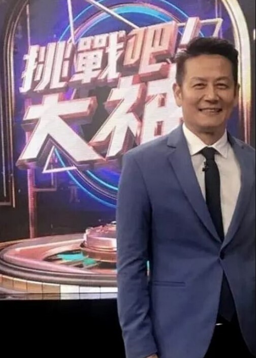 利哥探花极度诱惑身材够嫩水这么多 - AK传媒在线观看